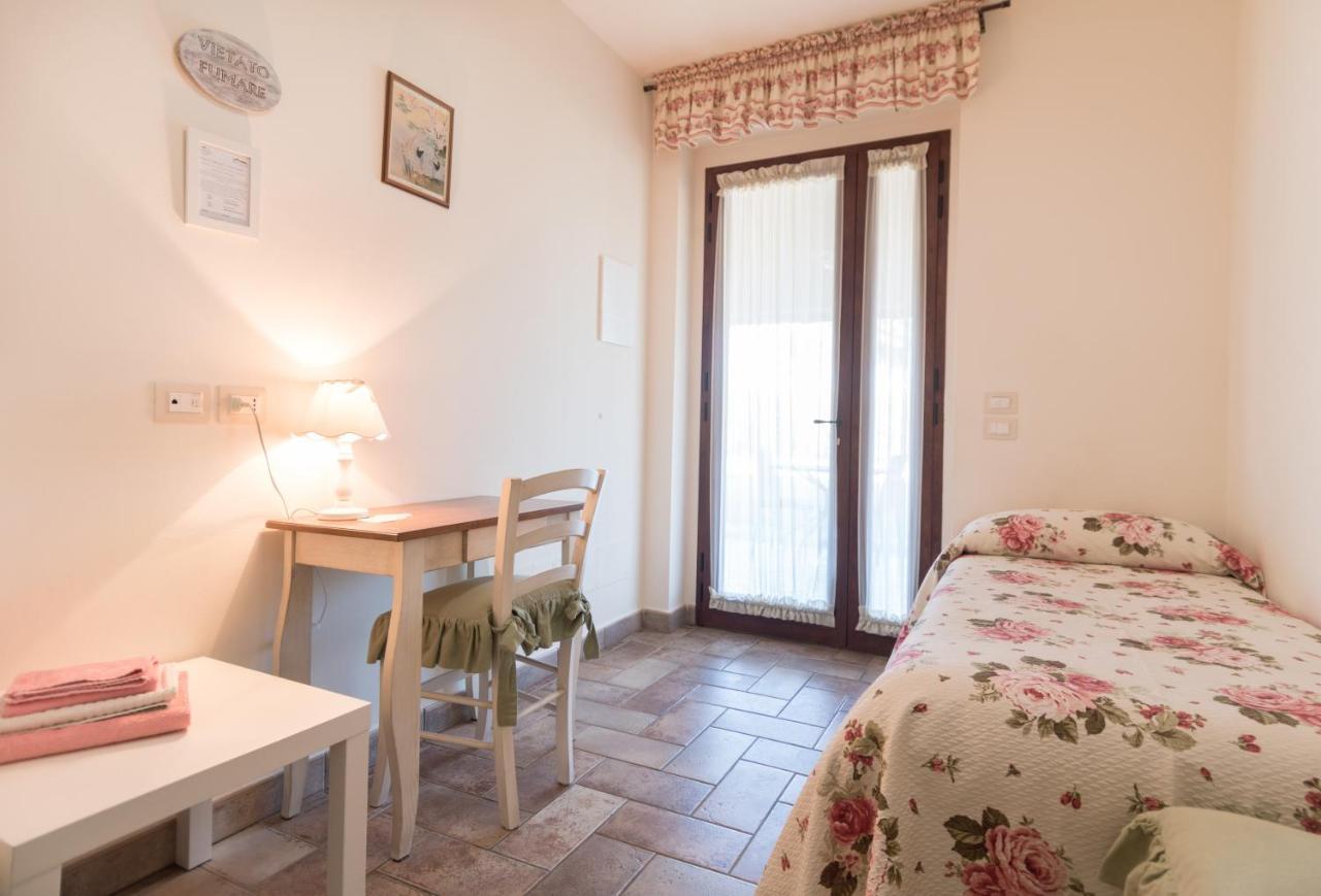 Bed and Breakfast Rosa Di Assisi à Bastia Umbra Extérieur photo