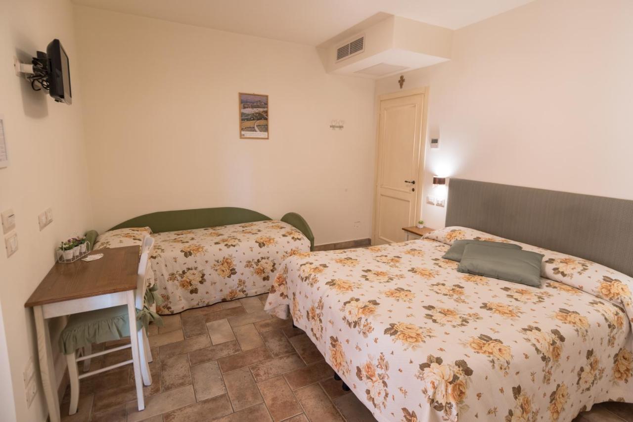 Bed and Breakfast Rosa Di Assisi à Bastia Umbra Extérieur photo