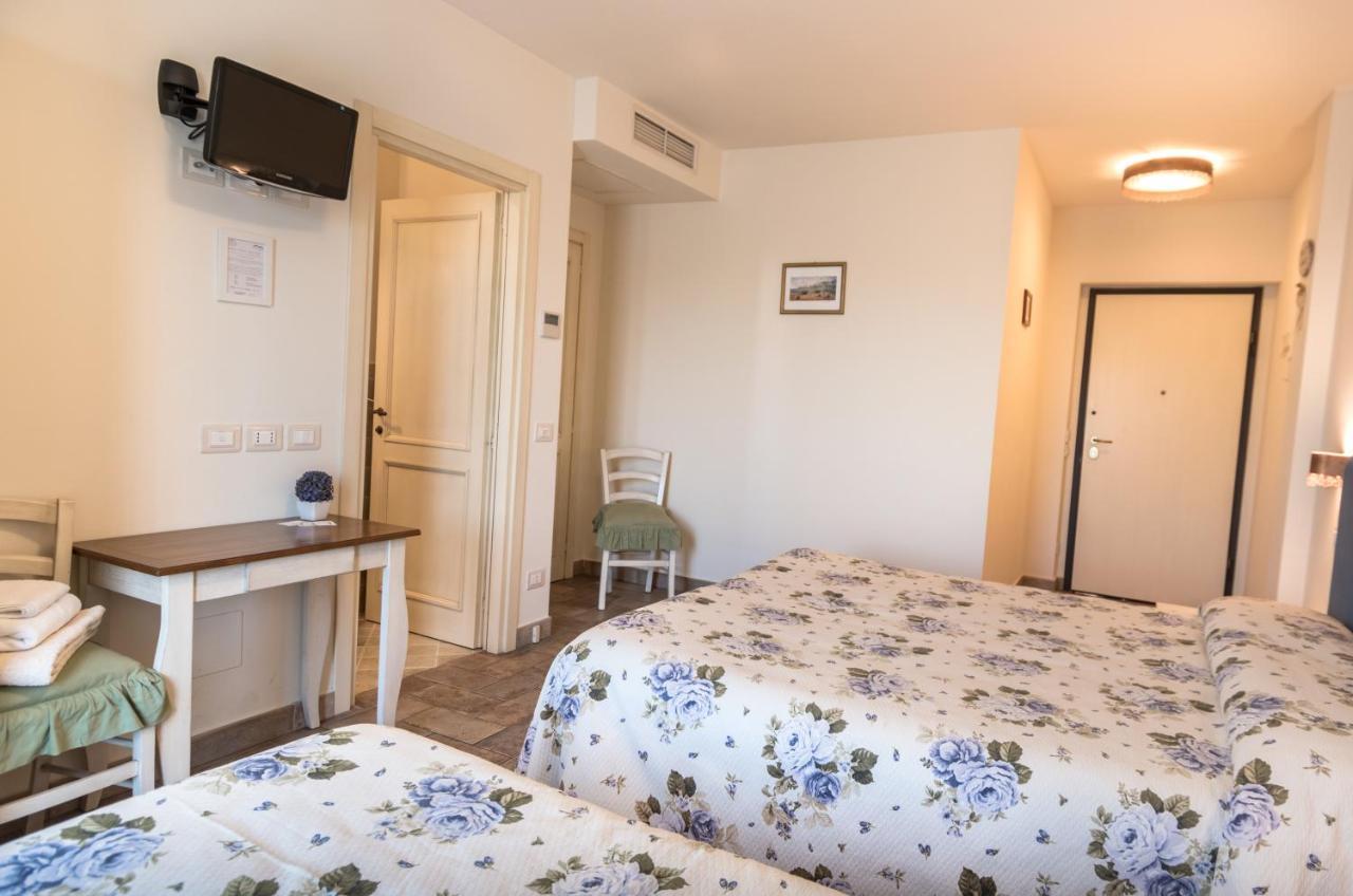 Bed and Breakfast Rosa Di Assisi à Bastia Umbra Extérieur photo