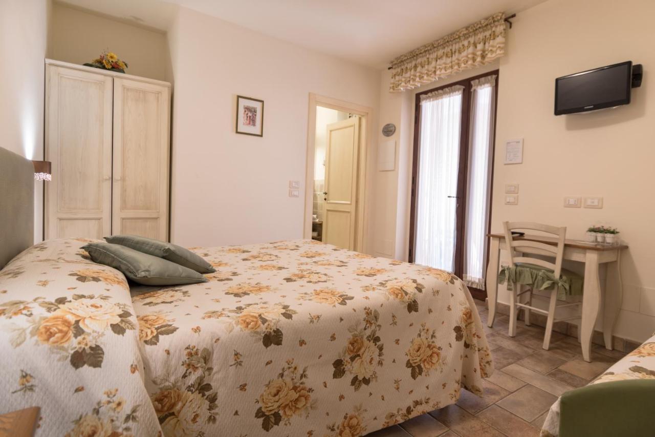Bed and Breakfast Rosa Di Assisi à Bastia Umbra Extérieur photo